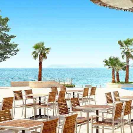 Apartamento Vesna Near With The Balcony Podstrana